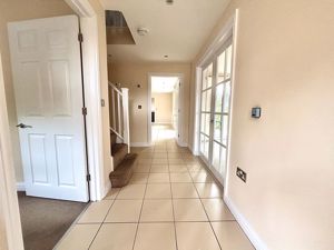 Photo 25- click for photo gallery